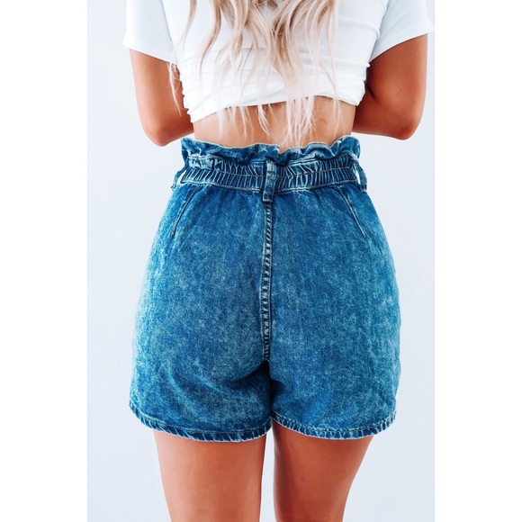 Paperbag shorts - Picture 2 of 4